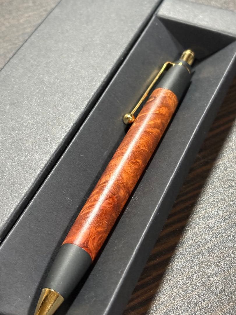 【廃盤】野原工芸　ボールペン（花梨瘤/玉クリップ）