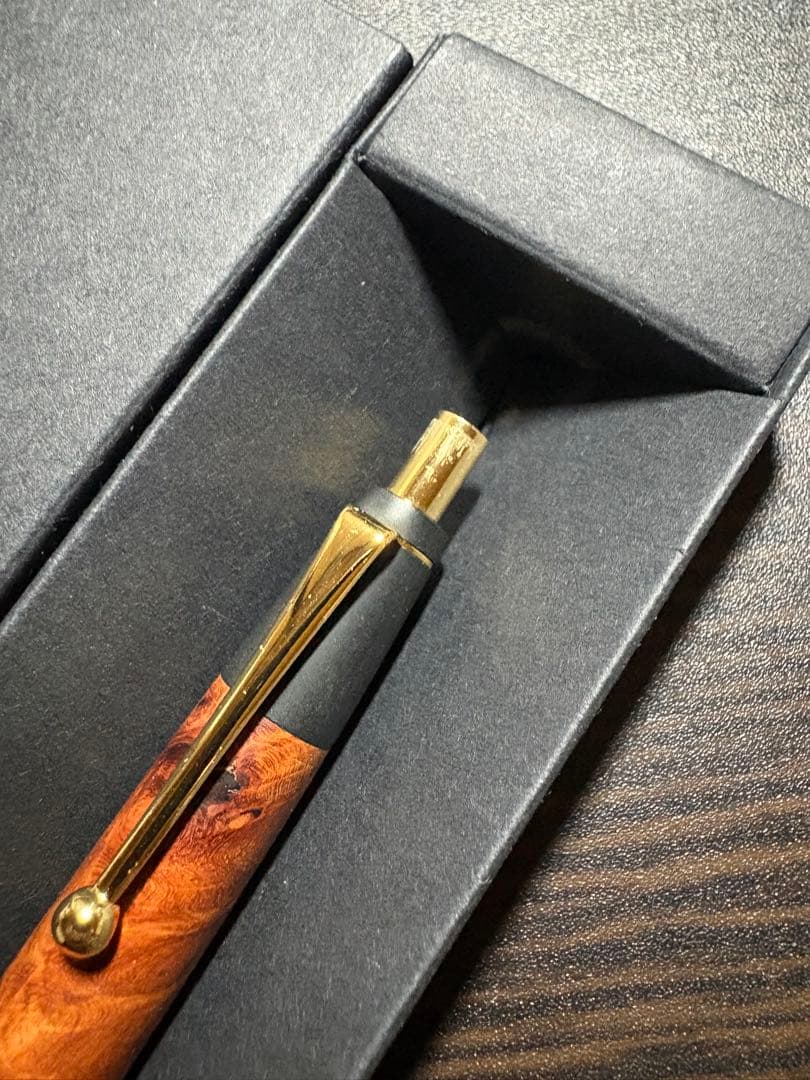 【廃盤】野原工芸　ボールペン（花梨瘤/玉クリップ）