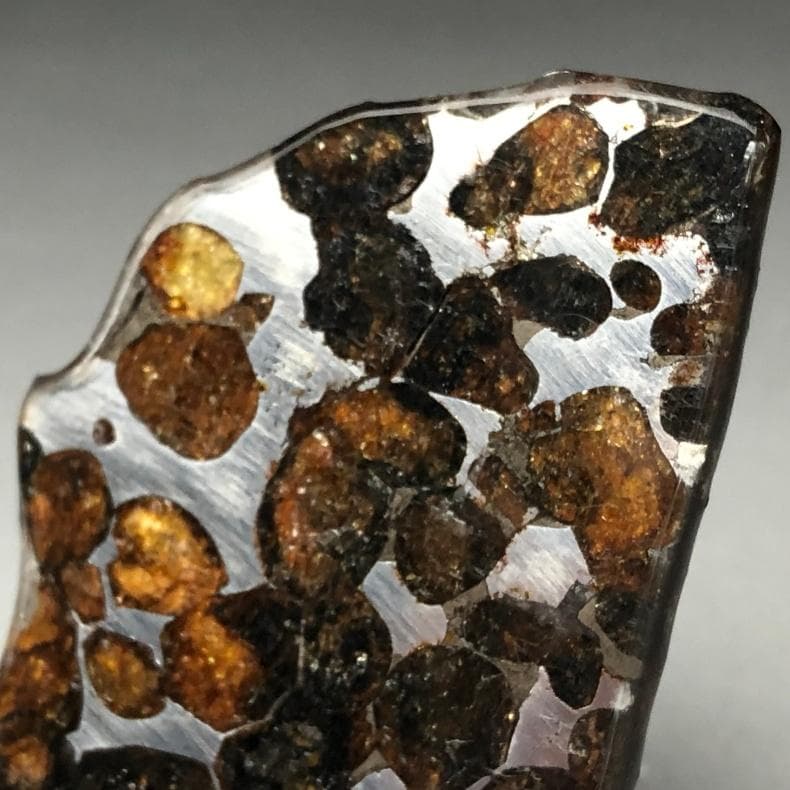 ち*わ様 パラサイト隕石 隕石　石鉄隕石　セリコ隕石 重さ約15ｇ 立て付き