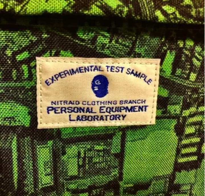 激レア　NITRAID (ナイトレイド) レッグレスチェア　　新品未使用