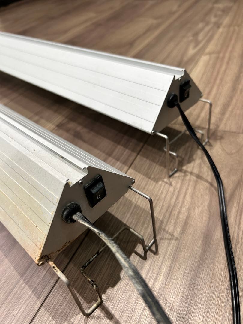 【2本セット】アクロTRIANGLE LED GROW 900 一本はジャンク