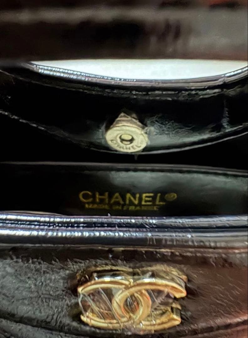 CHANEL ブラック キルティング バッグ　シャネル　ショルダーバッグ