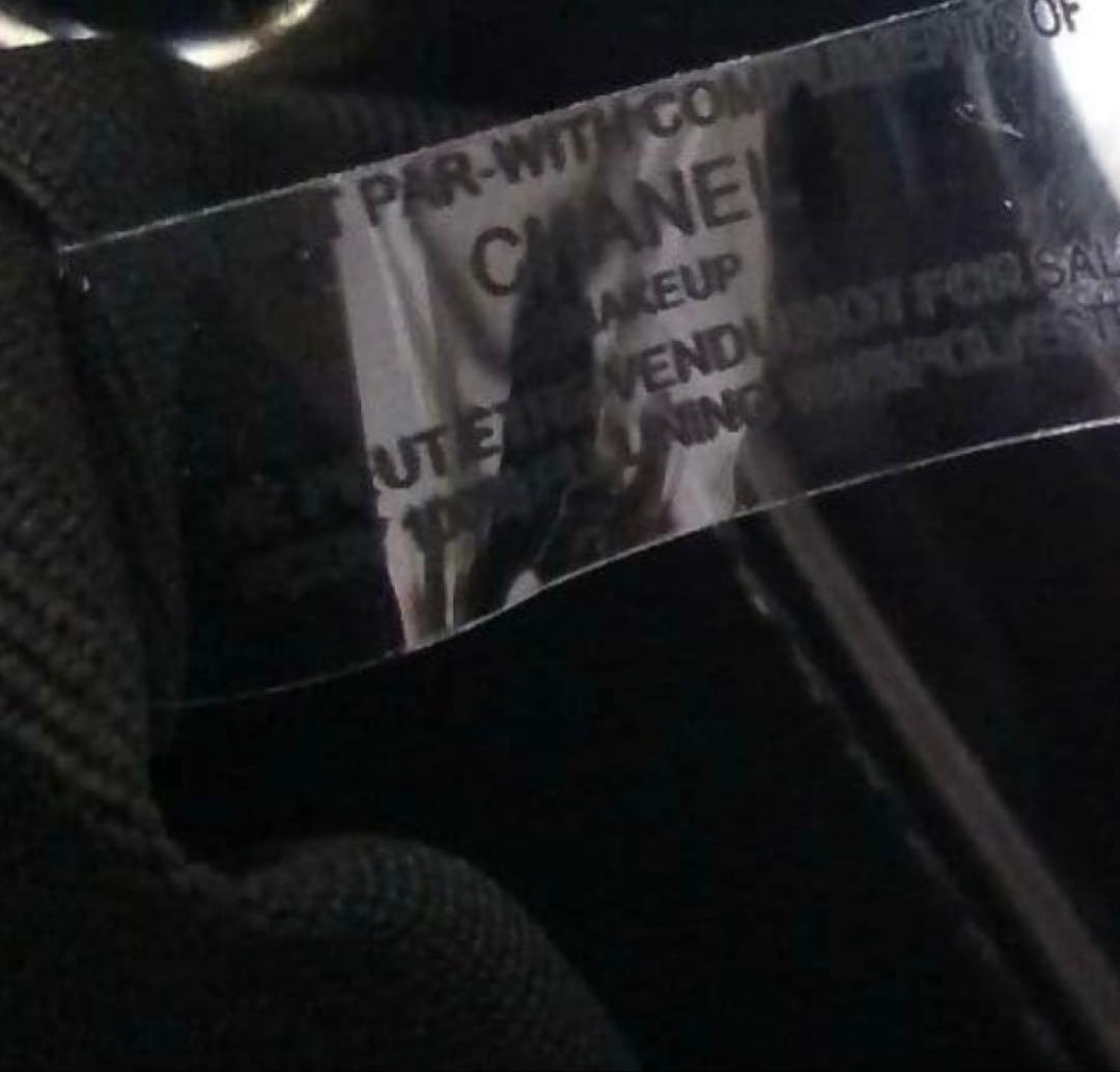 CHANEL ブラック キルティング バッグ　シャネル　ショルダーバッグ