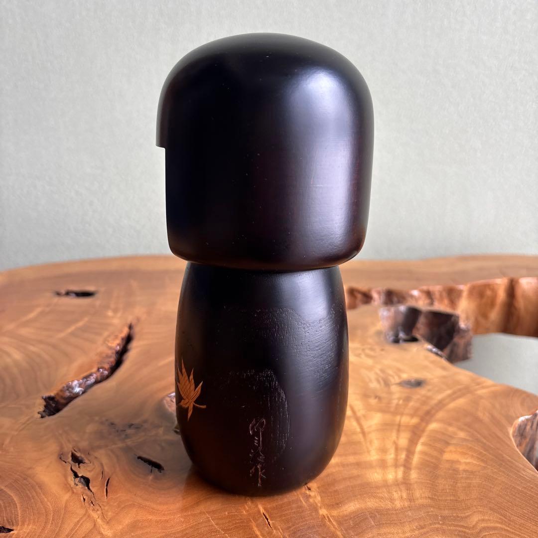 象嵌こけし 「もみじ」卯三郎こけし 創作こけし 高さ21.5cm 共箱