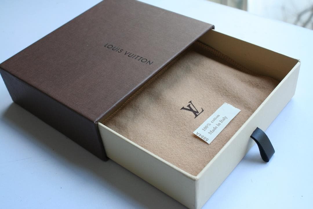 ルイヴィトン 　エピ　【名刺・オーガナイザー入れ】