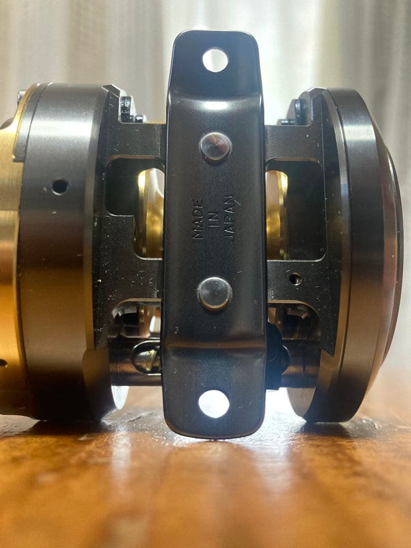 リール MEGABASS MONOBLOCK ITO GAMBLER L