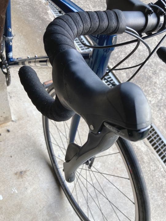 ロードバイク　トレック　ドマーネ al2