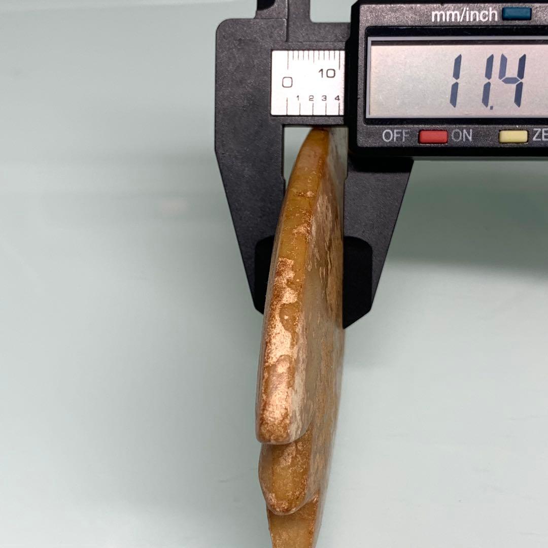 旧蔵　時代物　漢時代ゴビ玉 蝉王の極細工彫刻 セミ　古美術　御守りアンティーク