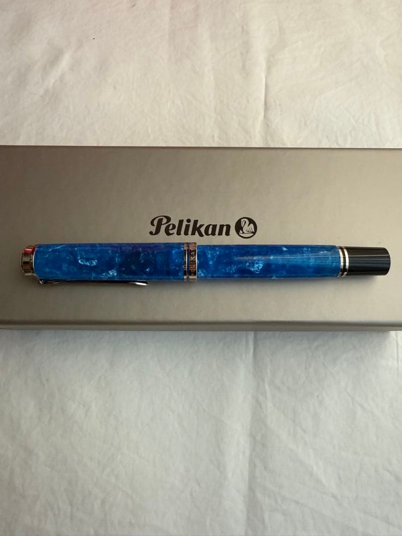 Pelikan ペリカン 万年筆　M805 ヴァイブラントブルー