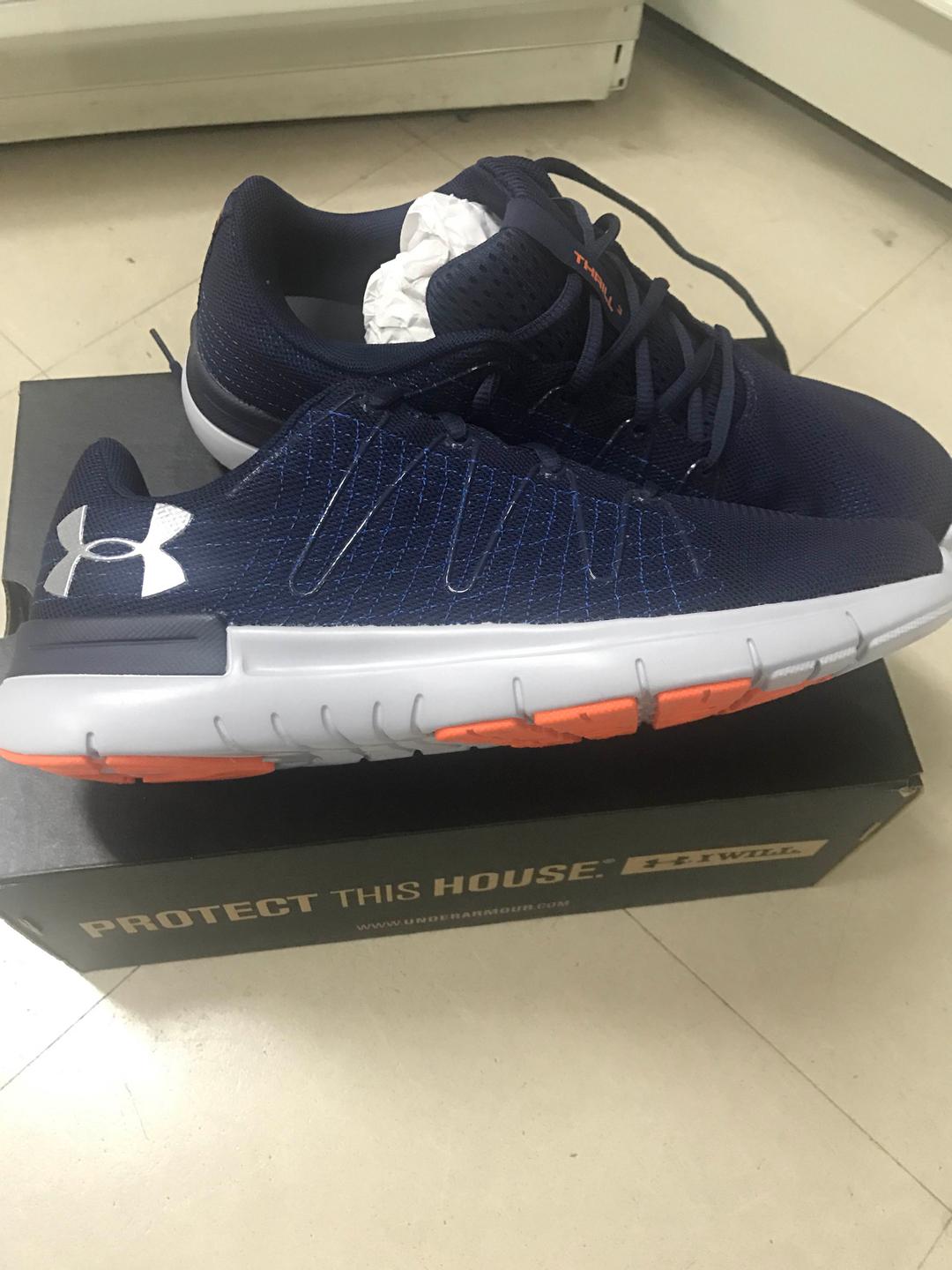 アンダーアーマー  スリル3