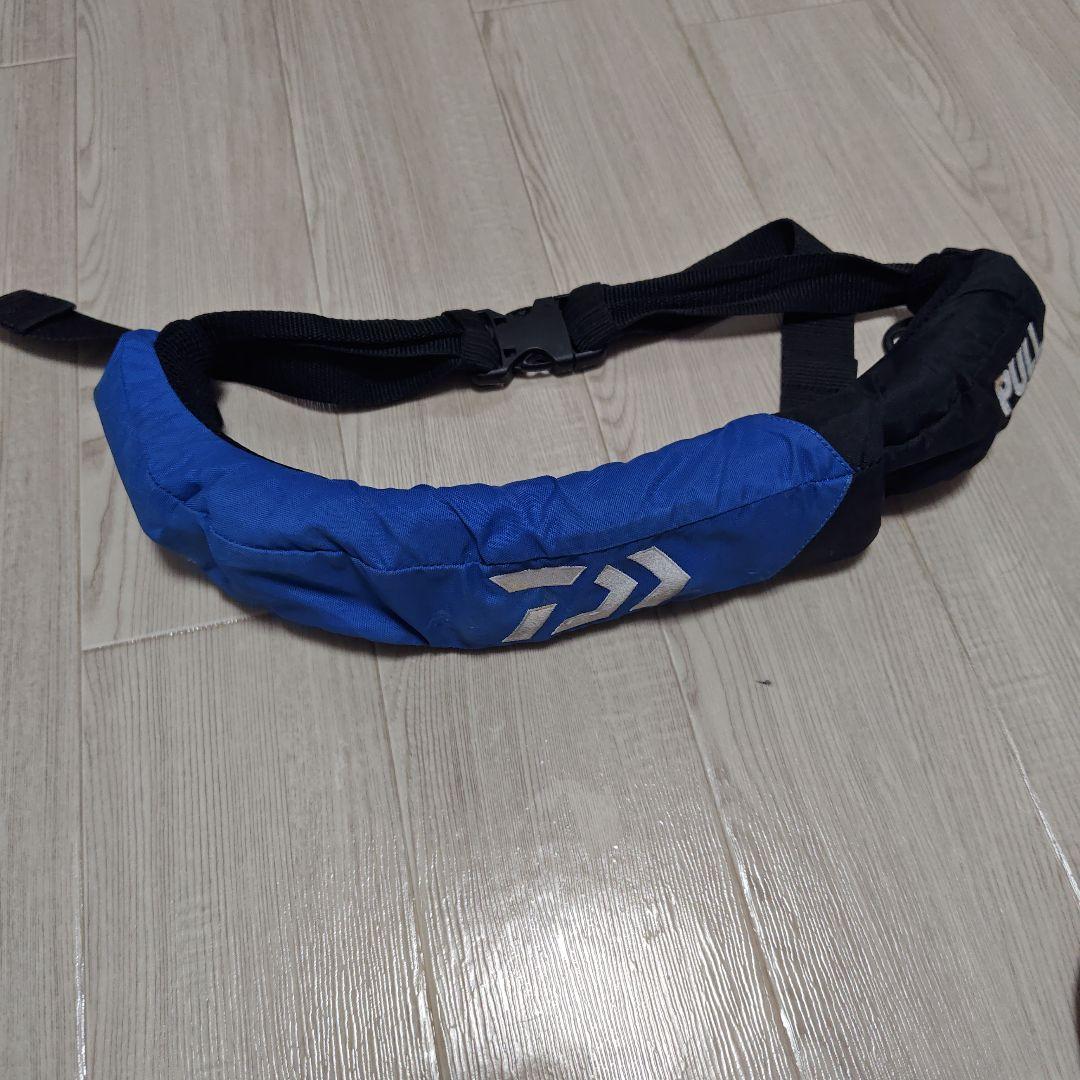 桜マーク　ダイワ 救命胴衣 DF-2709インフレータブルライフジャケットブルー