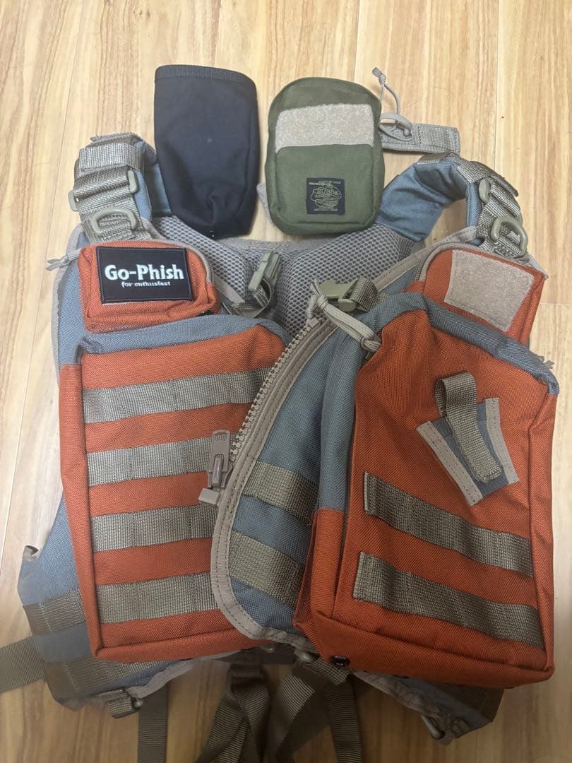 サブロック　V-one VEST コラッタグレー