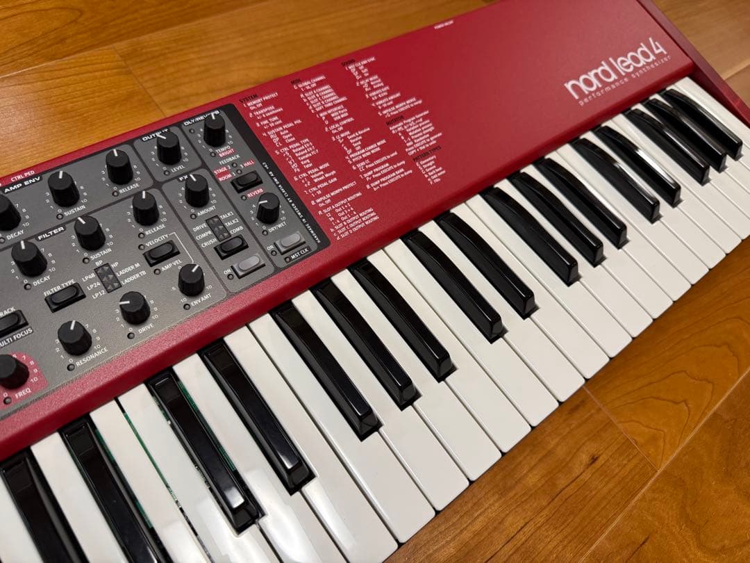 Nord Lead 4 49鍵シンセサイザー