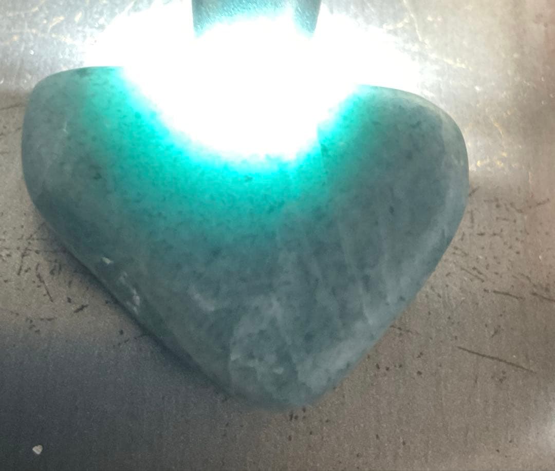 ［コバルト色の海石］　糸魚川翡翠海石27g ヒスイ　ひすい