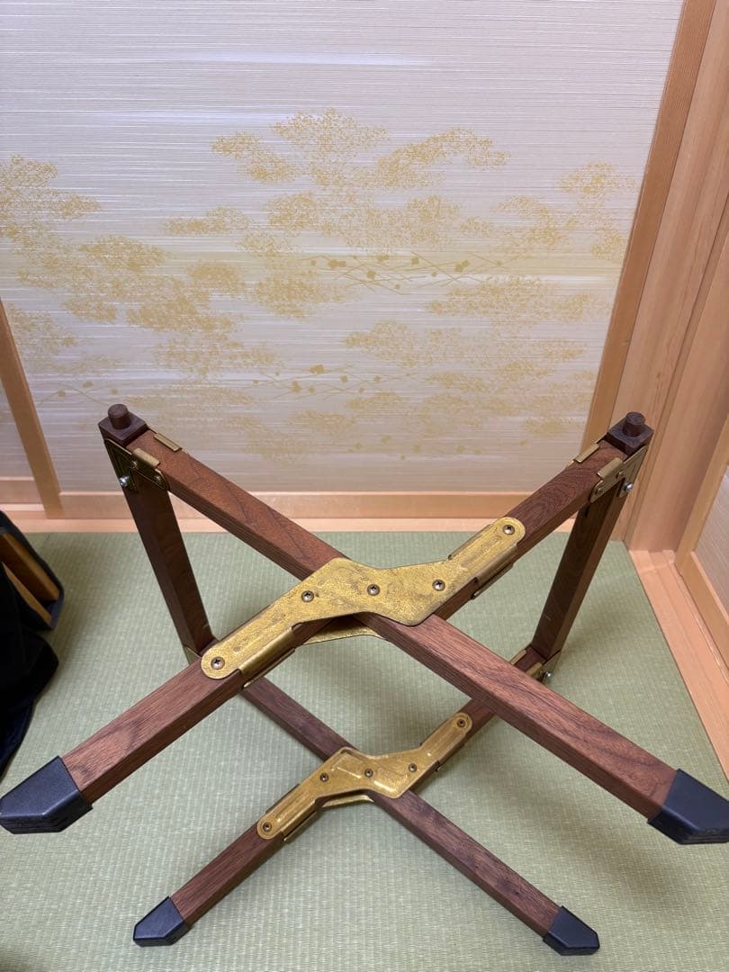 Noras サイドテーブル　ウォールナット　真鍮金具