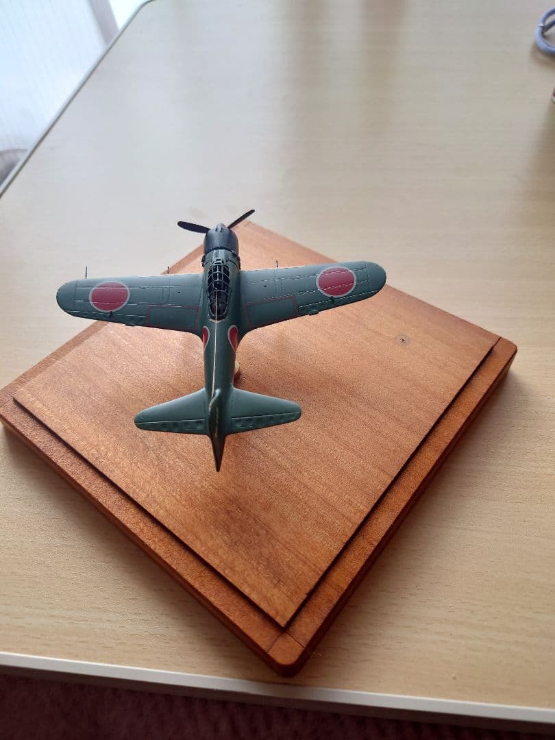 【精密・金属製】小西製作所 1/100 零式艦上戦闘機 五二型（ケース・台座付）