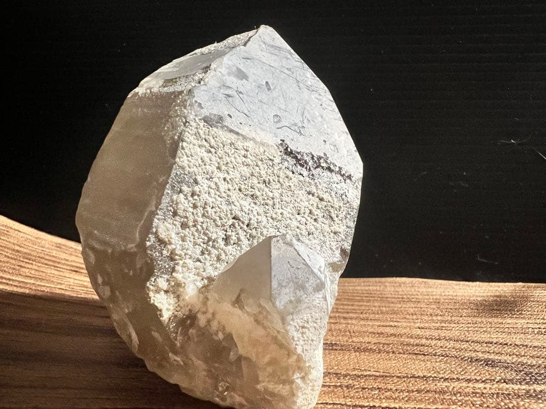 龍脈の精髄 ヘマタイト煙水晶 大地と響く浄化と守護 売上一部保護猫活動に使用