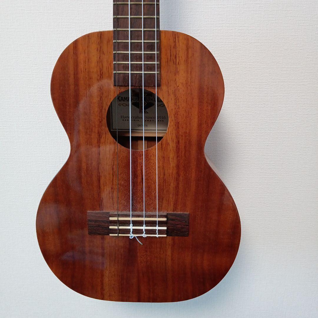 木目が綺麗な　カマカテナーウクレレHF-3