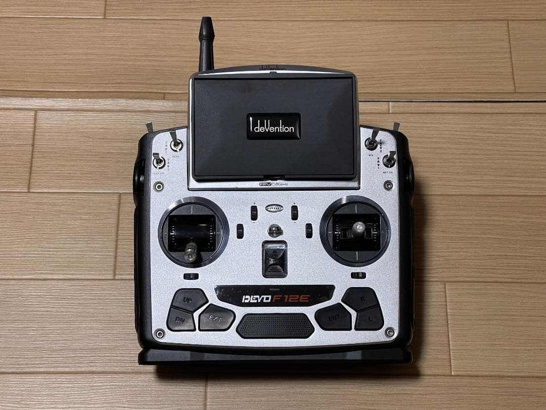 アルミケース付き！WALKERA DEVO F12E 送信機