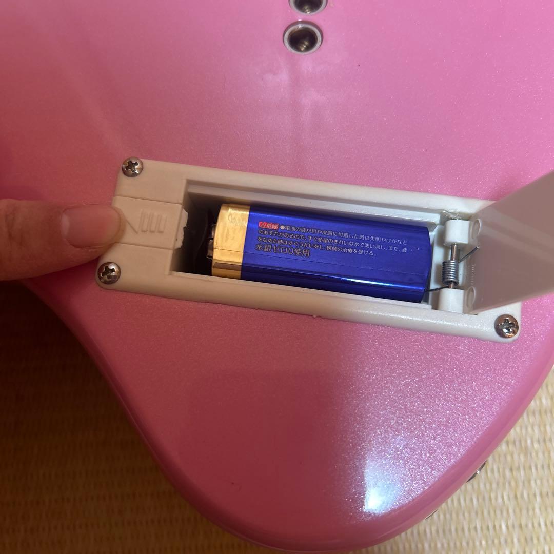 ハローキティ フェルナンデスFERNANDES アンプ内蔵 ZO-3 kitty