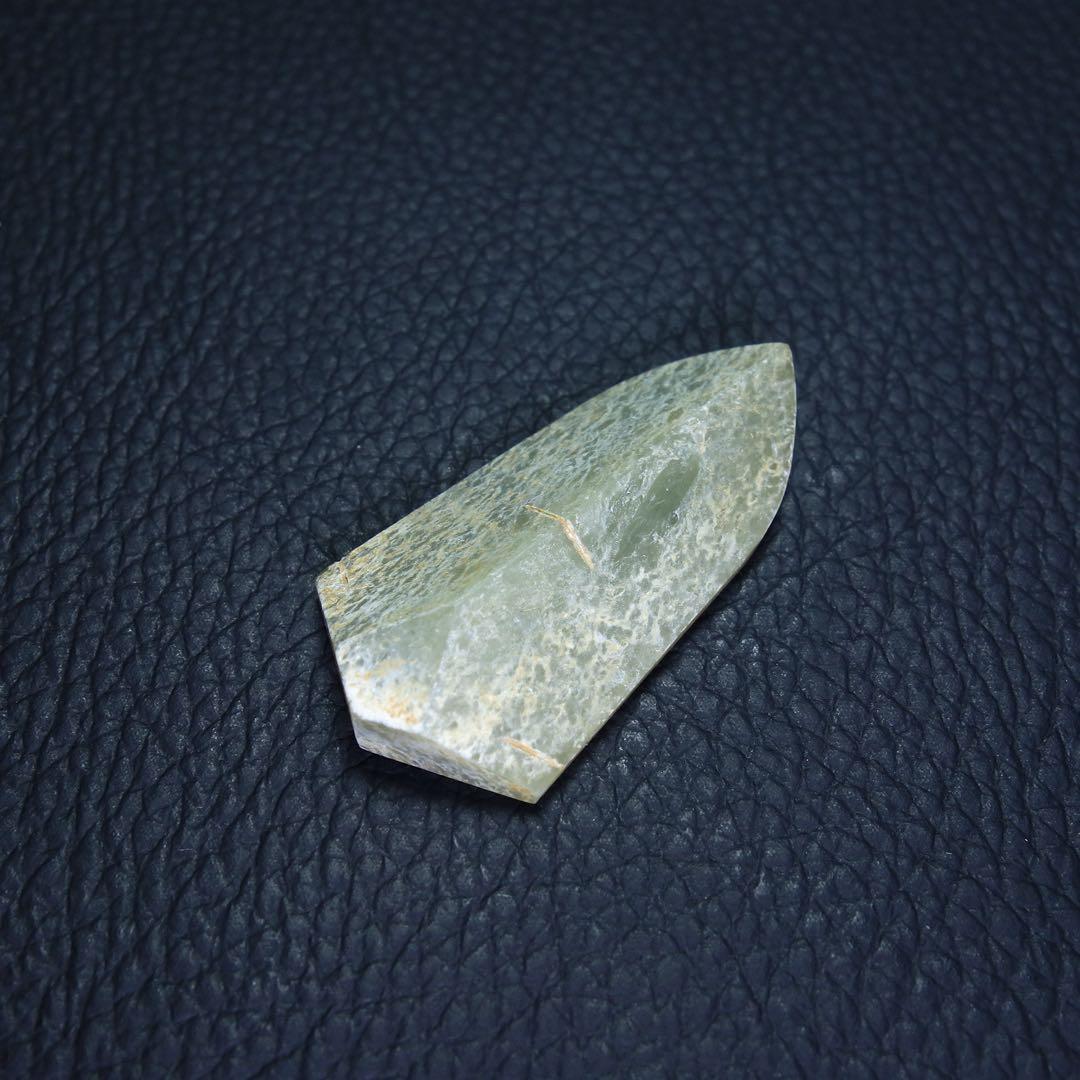 漢時代 和田玉製 セミ彫刻 置物 時代物 中国古美術 骨董品本玉 旧家蔵出し