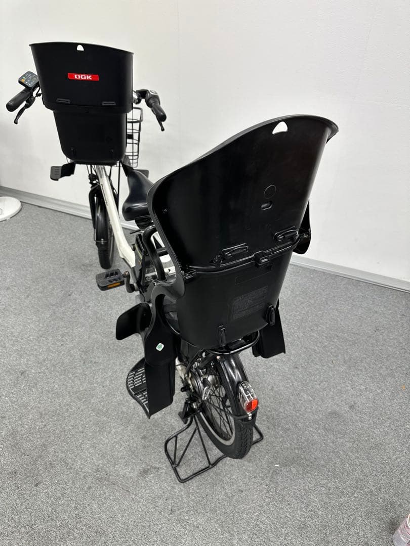 人気な車種3人乗り対応　パナソニックギュットアニーズ　電動自転車　子供シート付き