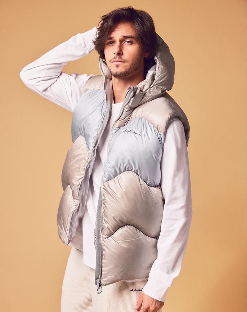 XLサイズ　新品定価68200円　ムータマリンゴルフ　メンズ　ダウンベスト