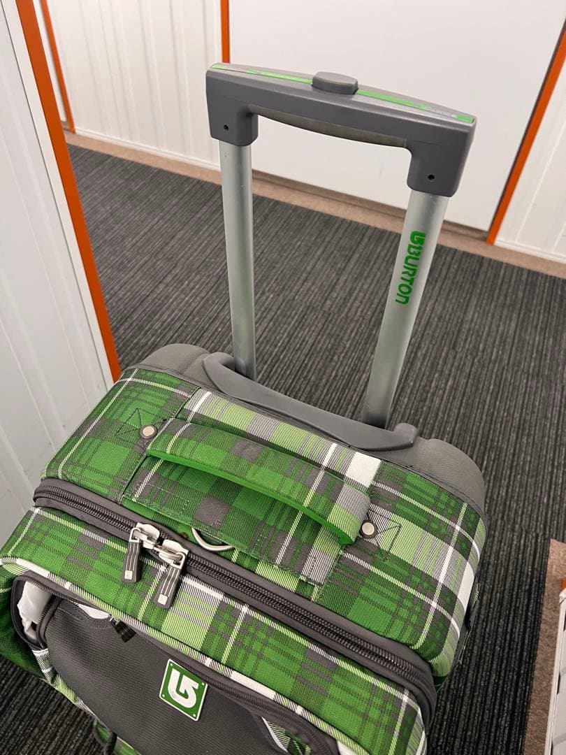 希少！BURTON トラベルキャリーバッグ グリーンチェック柄旅行スーツケース