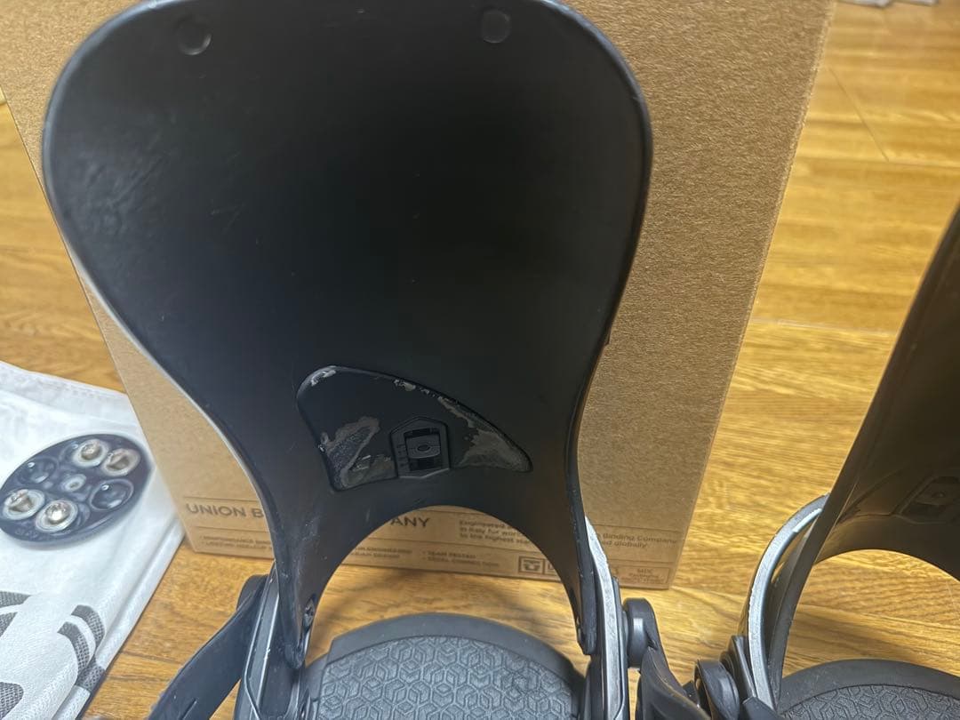 スノーボード　ビンディング　ユニオン　UNION ストラータ　M