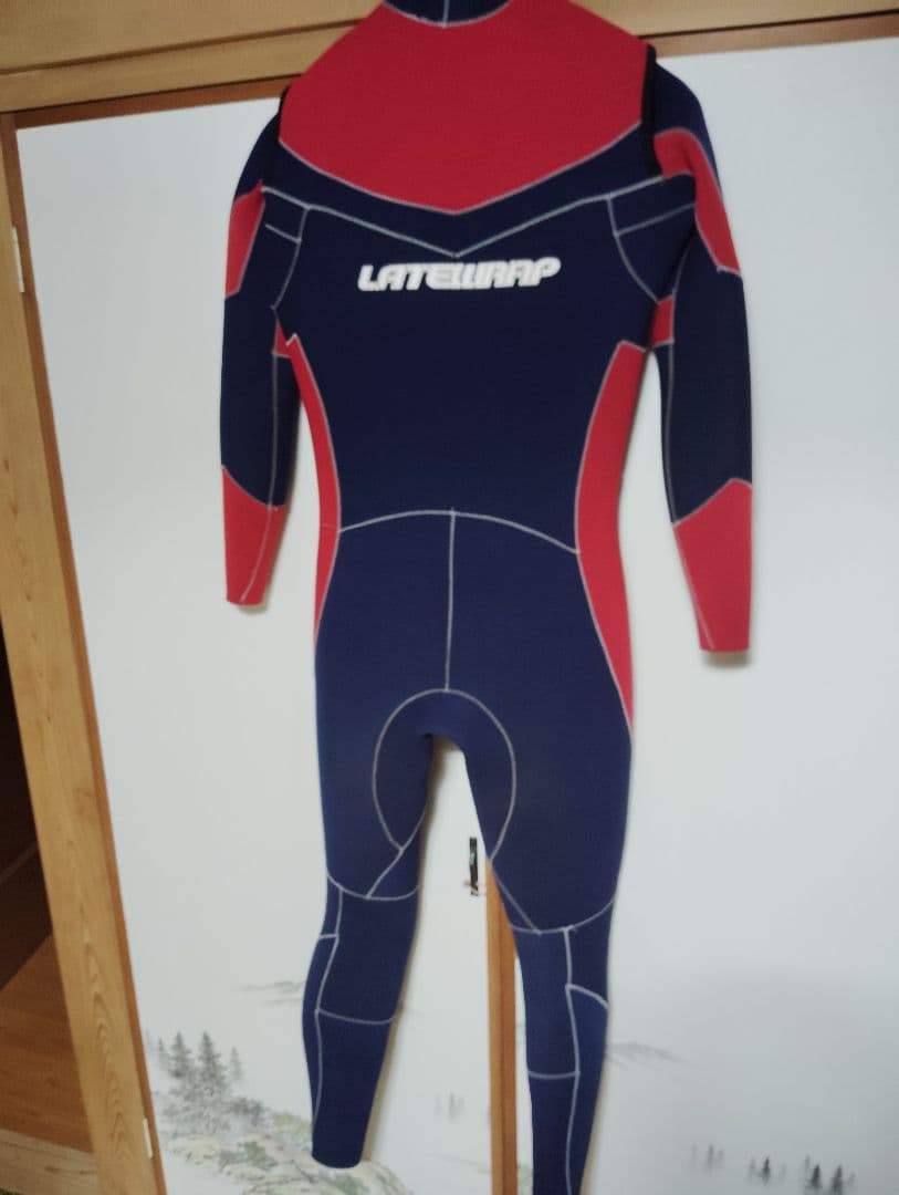 LATE WRAP レイトラップ　セミドライ　フルスーツ レッド