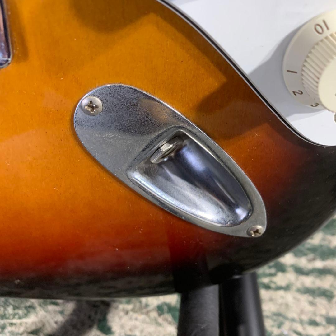 J714R Squier Stratocaster エレキギター SST-30