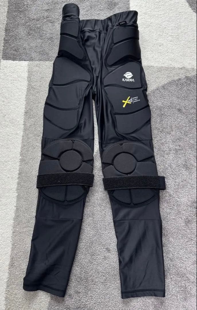 KARMA Xrd ヒップガード ブラック L