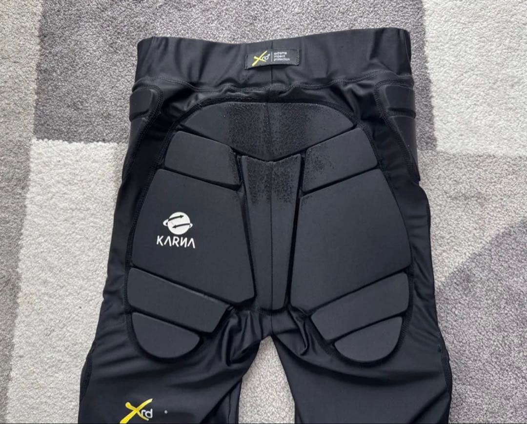 KARMA Xrd ヒップガード ブラック L