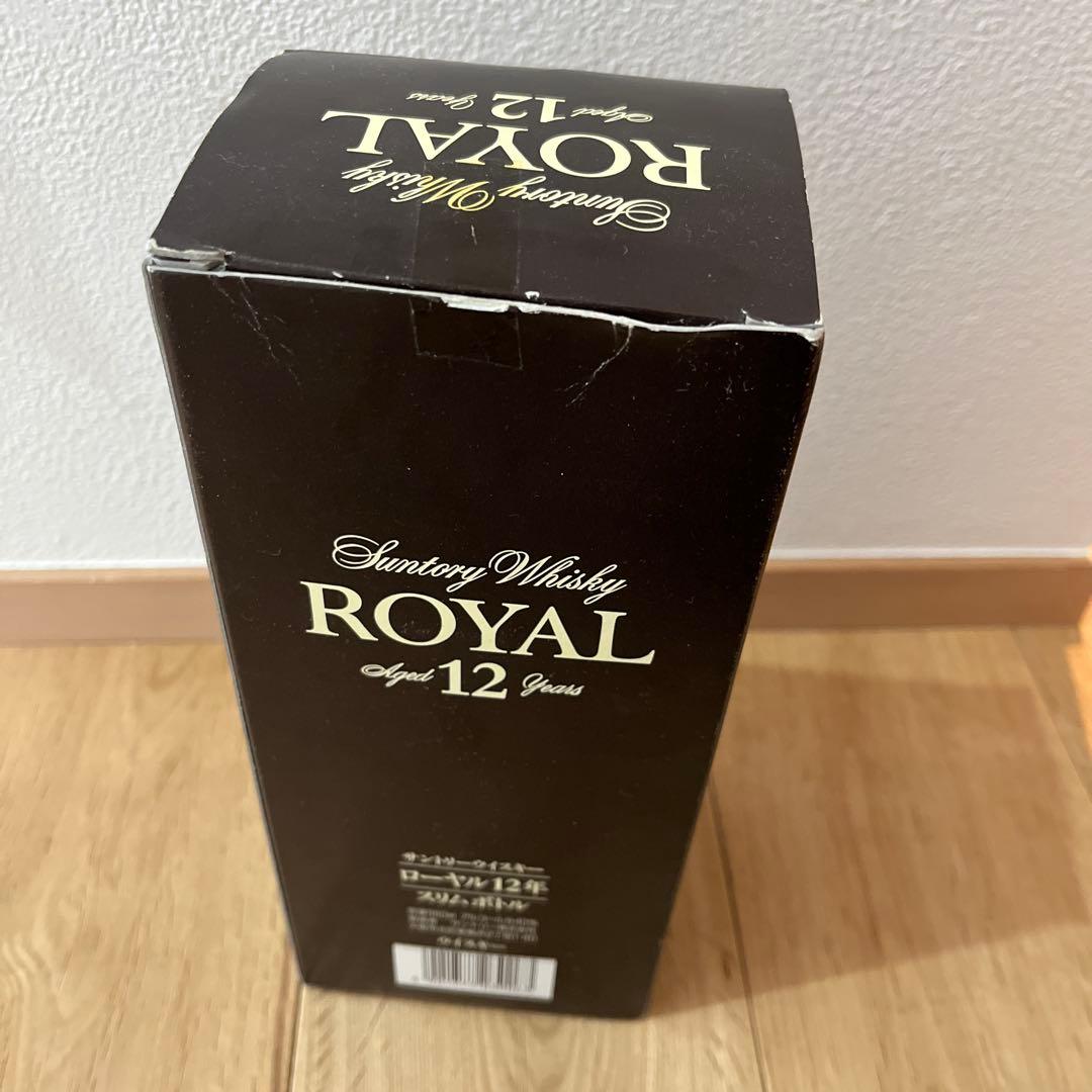 サントリーウイスキー ロイヤル 12年 700ml 黒ラベル