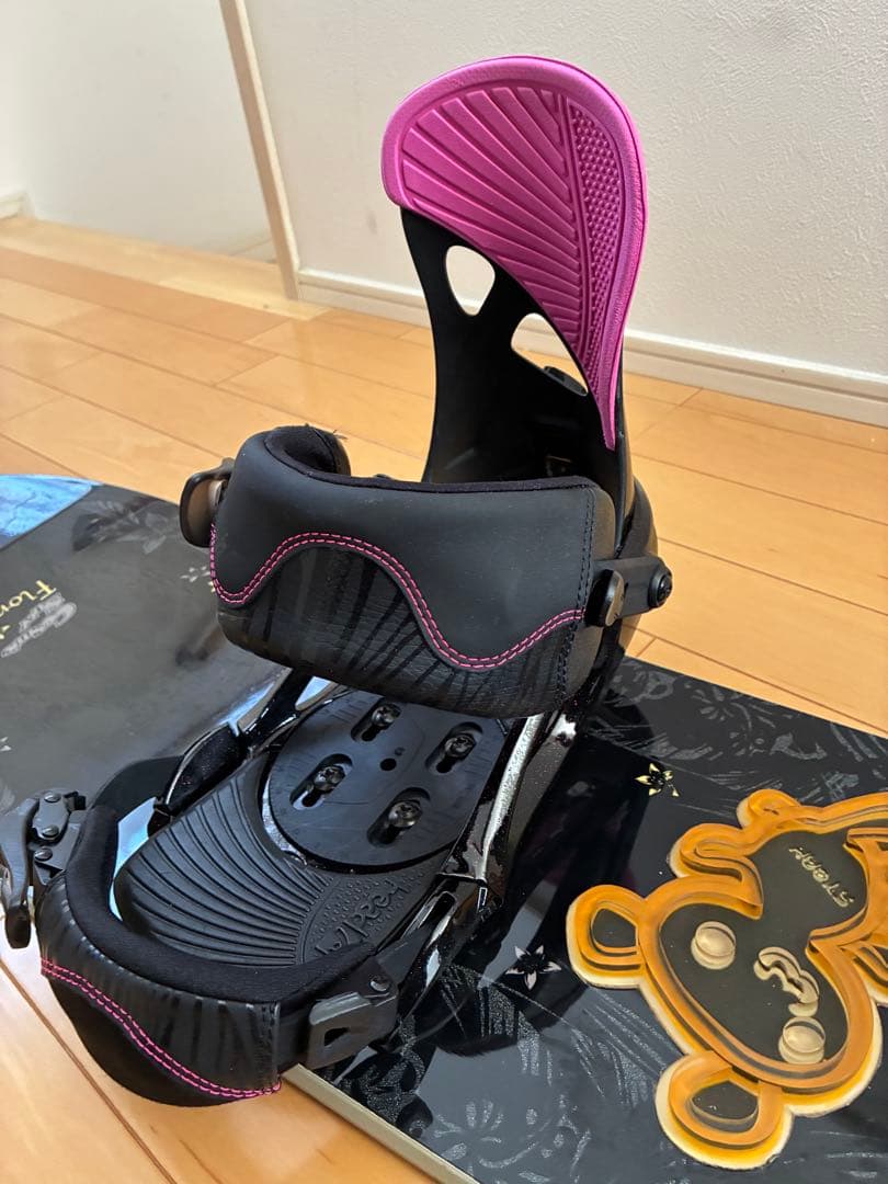コスミックサーフ　スノーボード　floral 138cm ビンディングセット