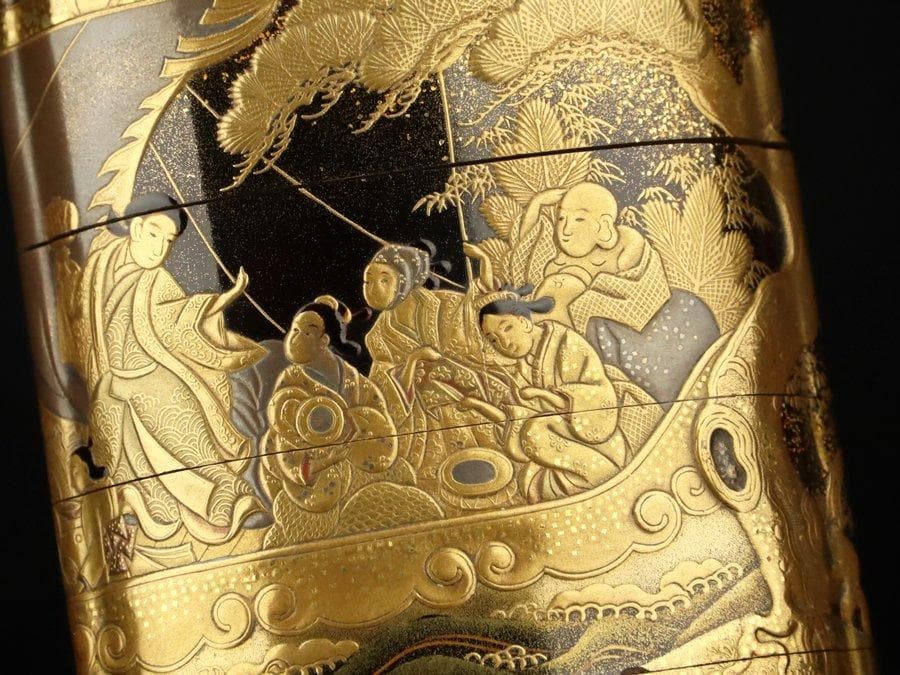金地船人物高蒔絵印籠　梶川文龍斎作（江戸時代・美術館展示クラス・根付）