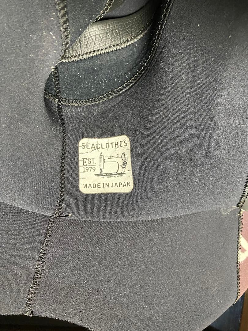 カーバイン☆Bergsund ☆スプリングウェットスーツ