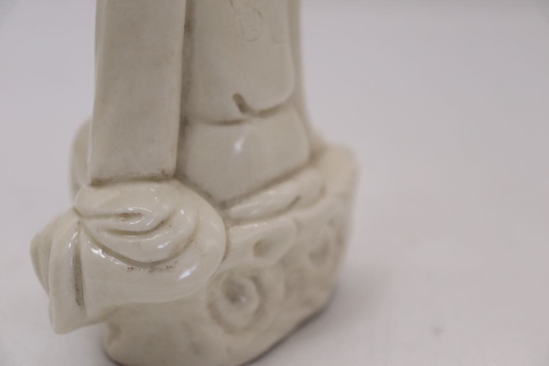 中国　徳化窯白磁達磨　清時代　木箱入　送料込み0730