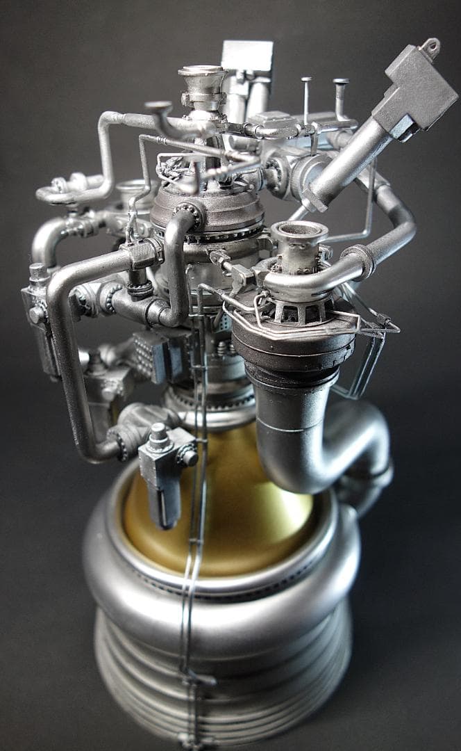 JAXA LE-9 ロケットエンジンモデル完成品