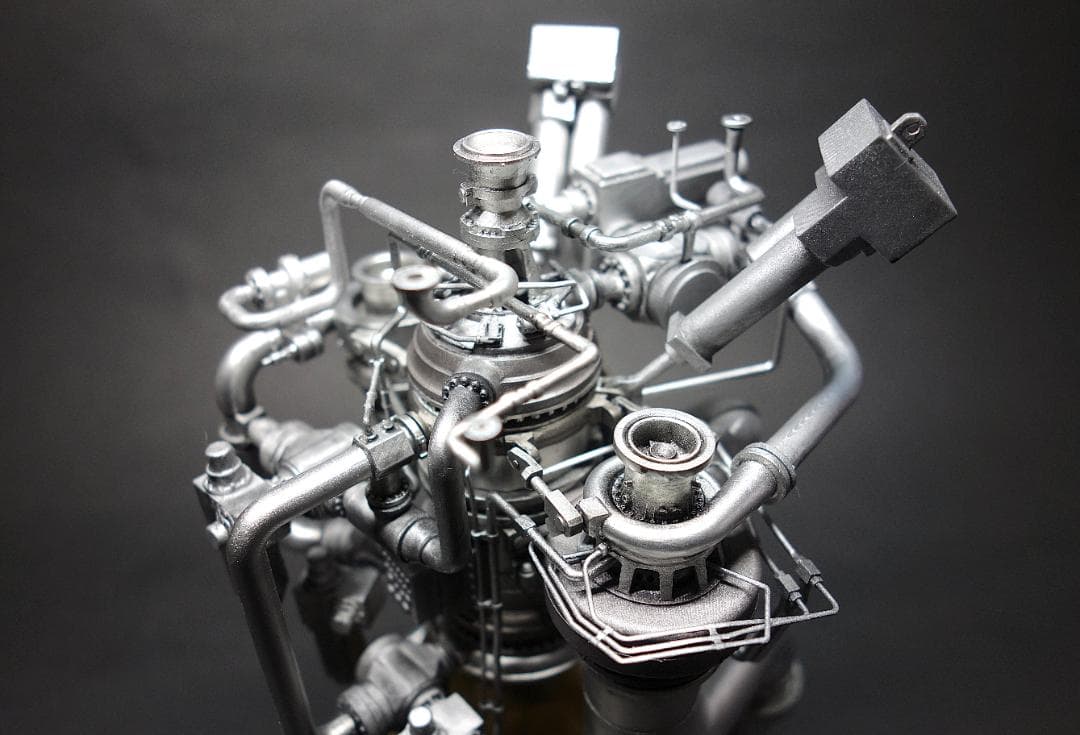 JAXA LE-9 ロケットエンジンモデル完成品