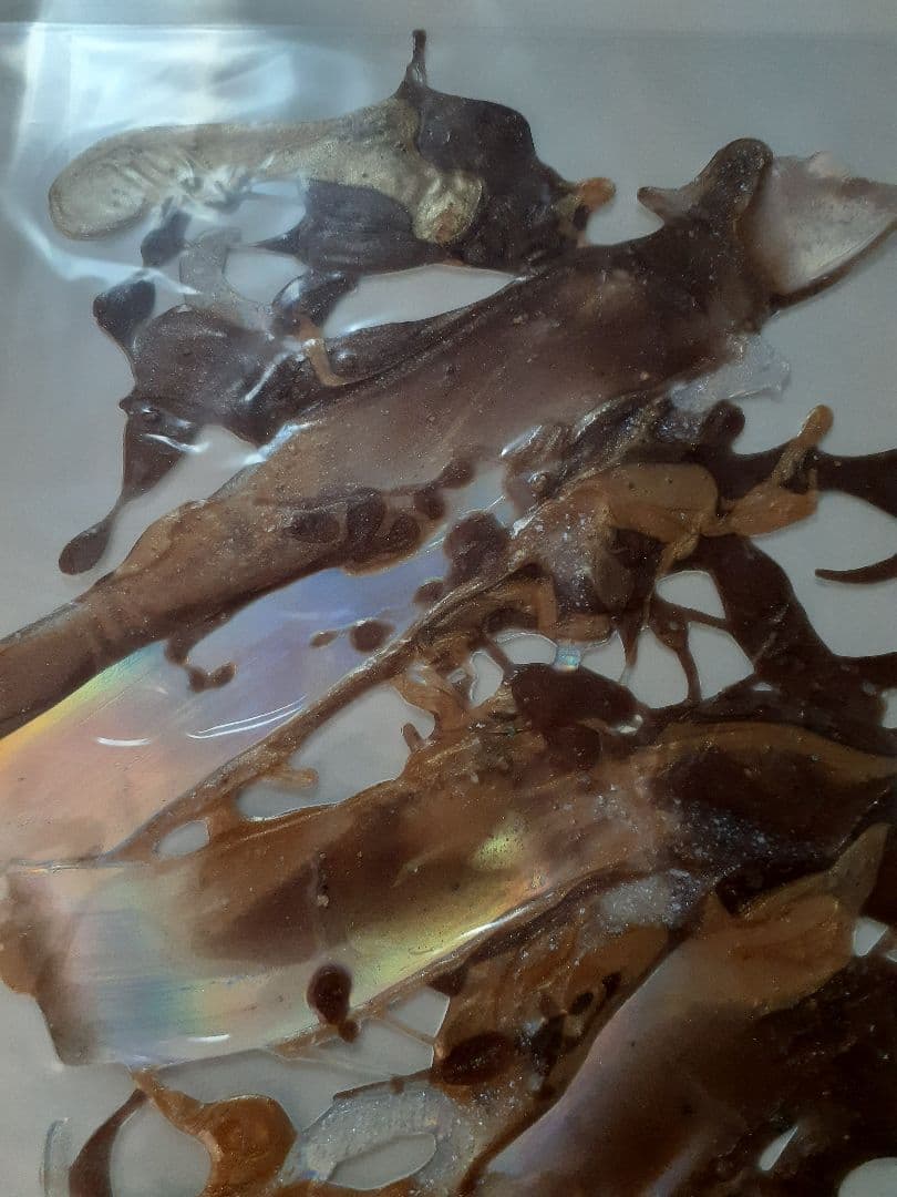 はくいきしろい アイシャドウでつくられたアートステッカー KATE