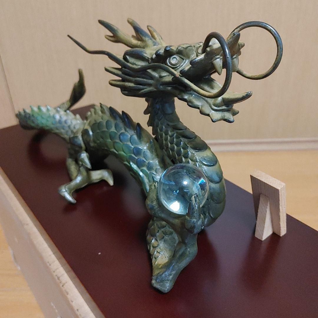 ブロンズ製ドラゴン彫刻