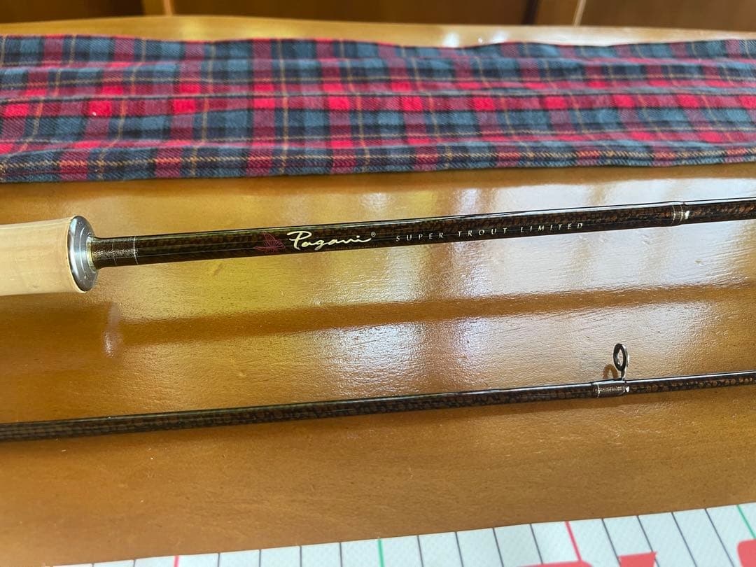 新品未使用 メガバス パガーニ スーパートラウトリミテッドPTL-77ML 本流