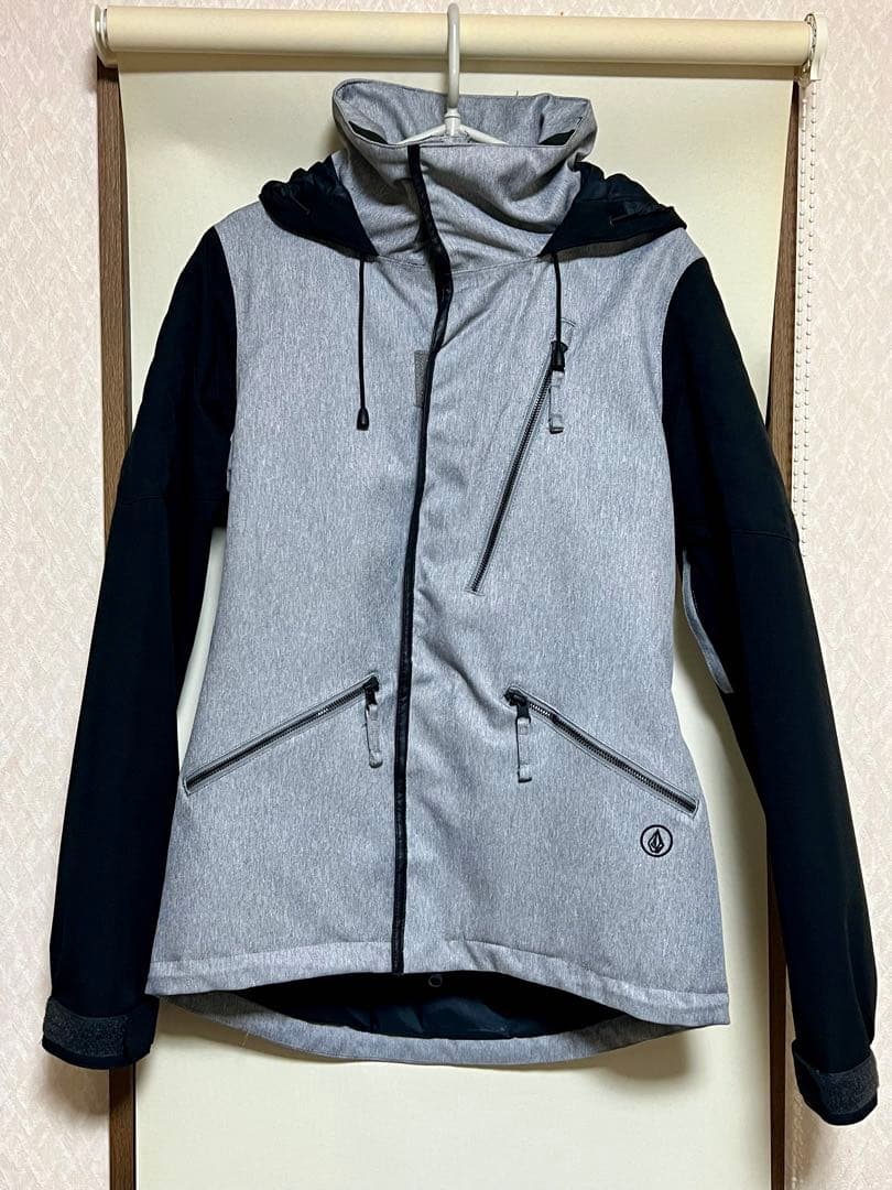 ボルコムレディーススノーボードウエア上下