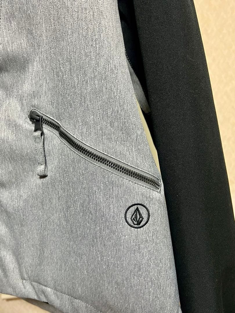 ボルコムレディーススノーボードウエア上下