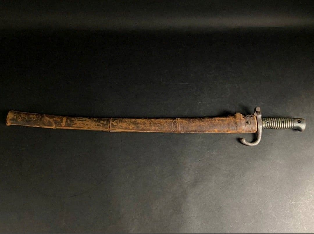 【幕末〜明治】シャスポー銃剣 帝国陸軍 軍刀（模造刃朱塗り）革鞘軍刀拵【当時物】