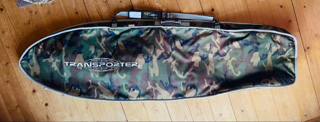 TRANSPORTER RETRO ハードケース　CAMO