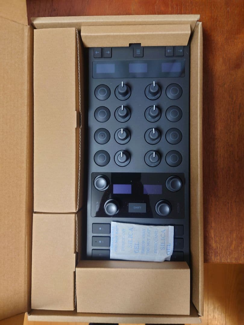 TRAKTOR X1 MK3コントローラー