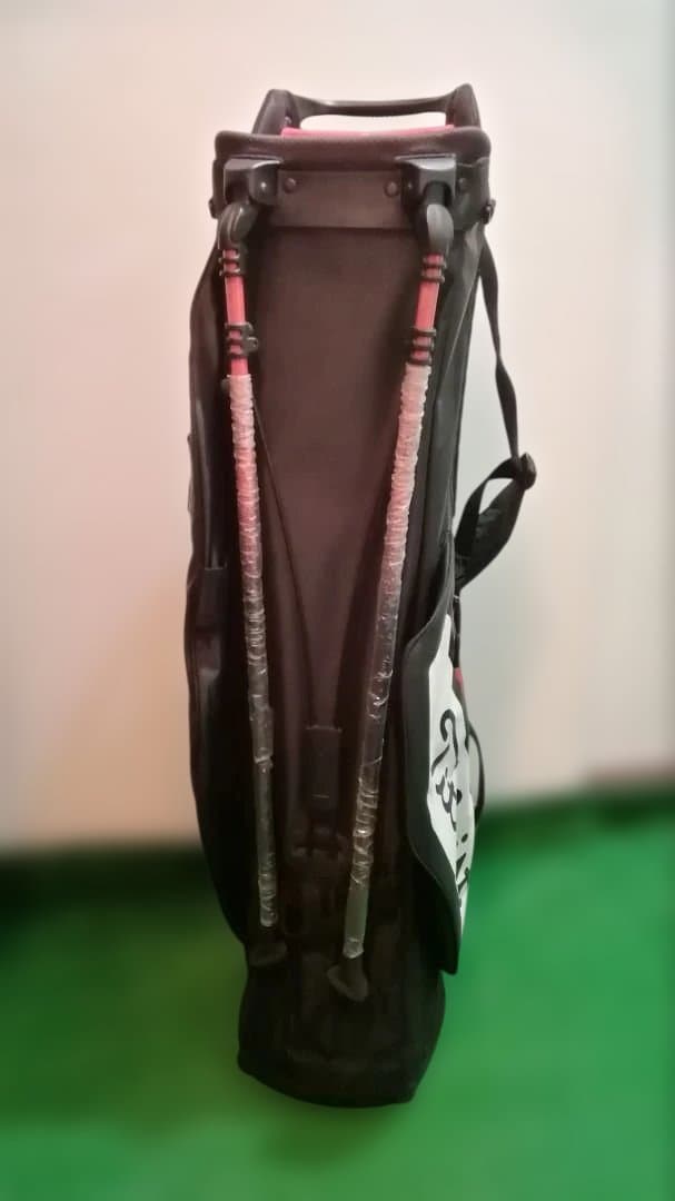 Titleist STADRY キャディバッグ ブラック/ピンク　フードなし