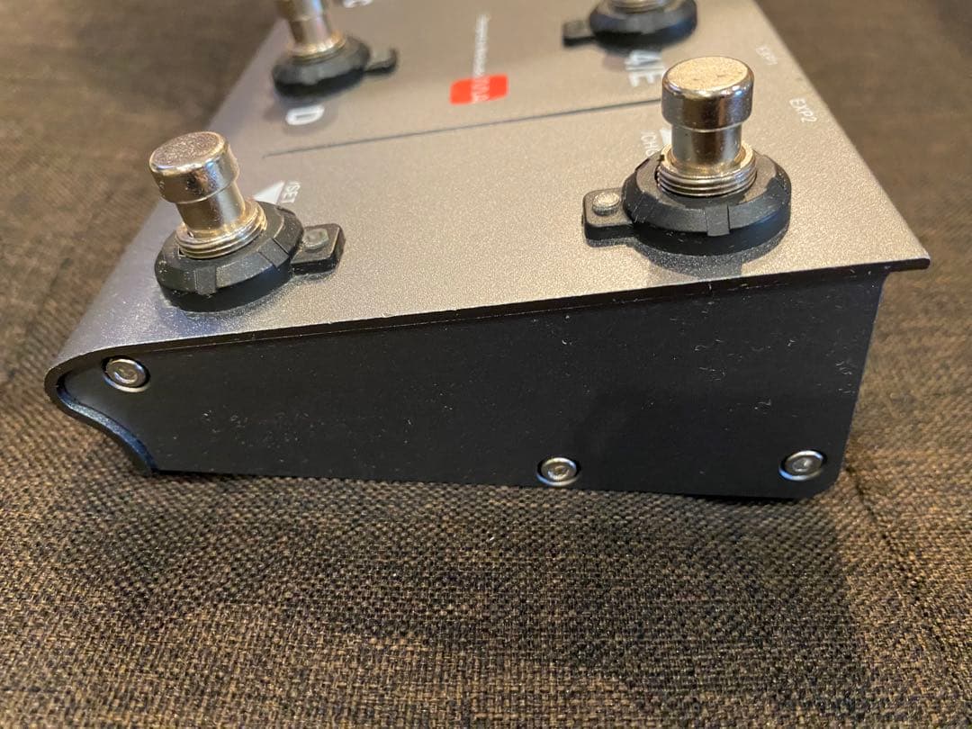 MIDI COMMANDER コントローラー